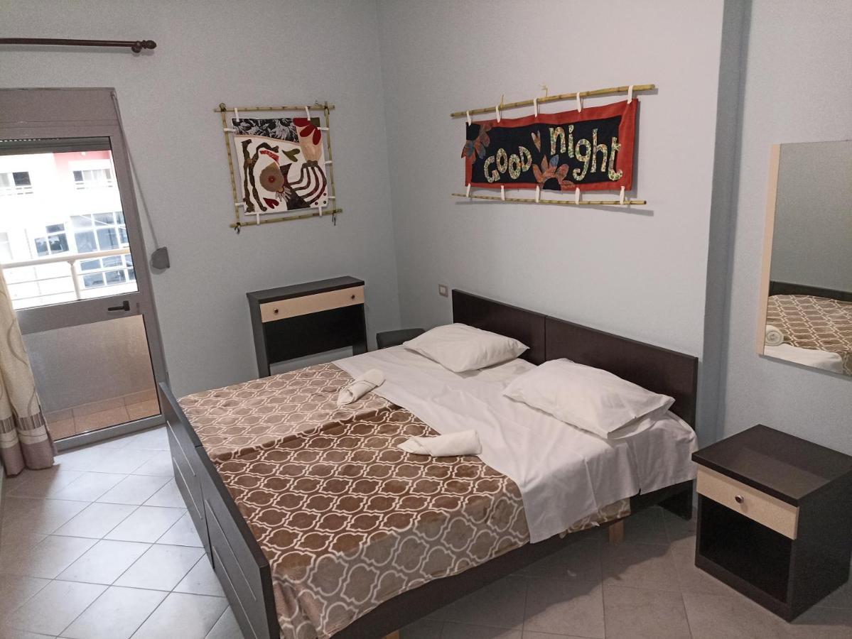 10 Apartmants Olimpia Mir Дуррес Екстер'єр фото