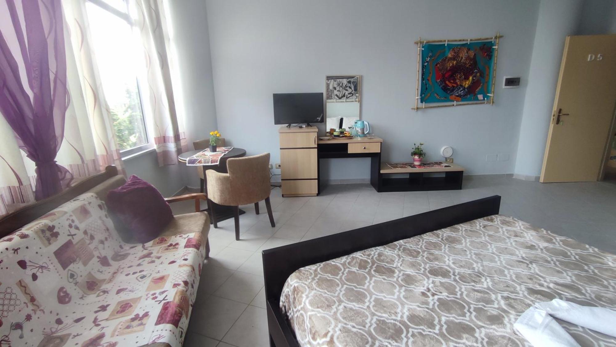 10 Apartmants Olimpia Mir Дуррес Номер фото