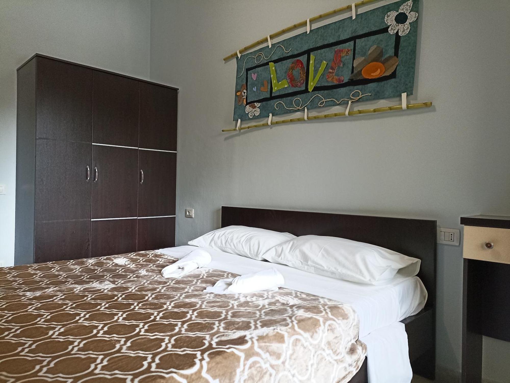 10 Apartmants Olimpia Mir Дуррес Екстер'єр фото